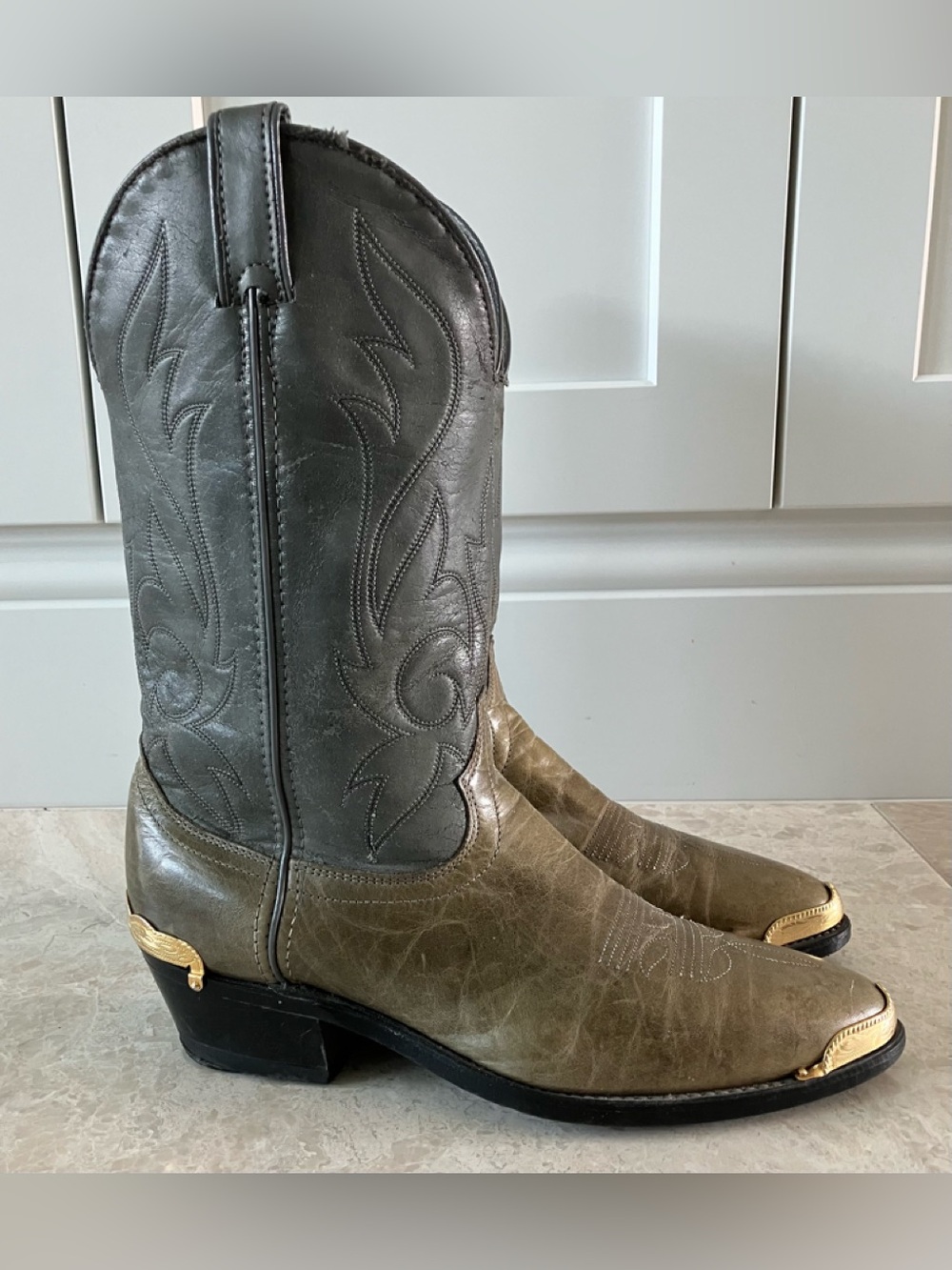 MENS LAREDO TWO TONED COWBOY BOOTS w/ METAL TOE/HEEL TIPS 10D